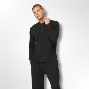 ALO Yoga - Medium - Micro Waffle Henley - Black